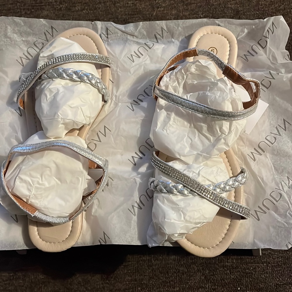 Women’s sandals